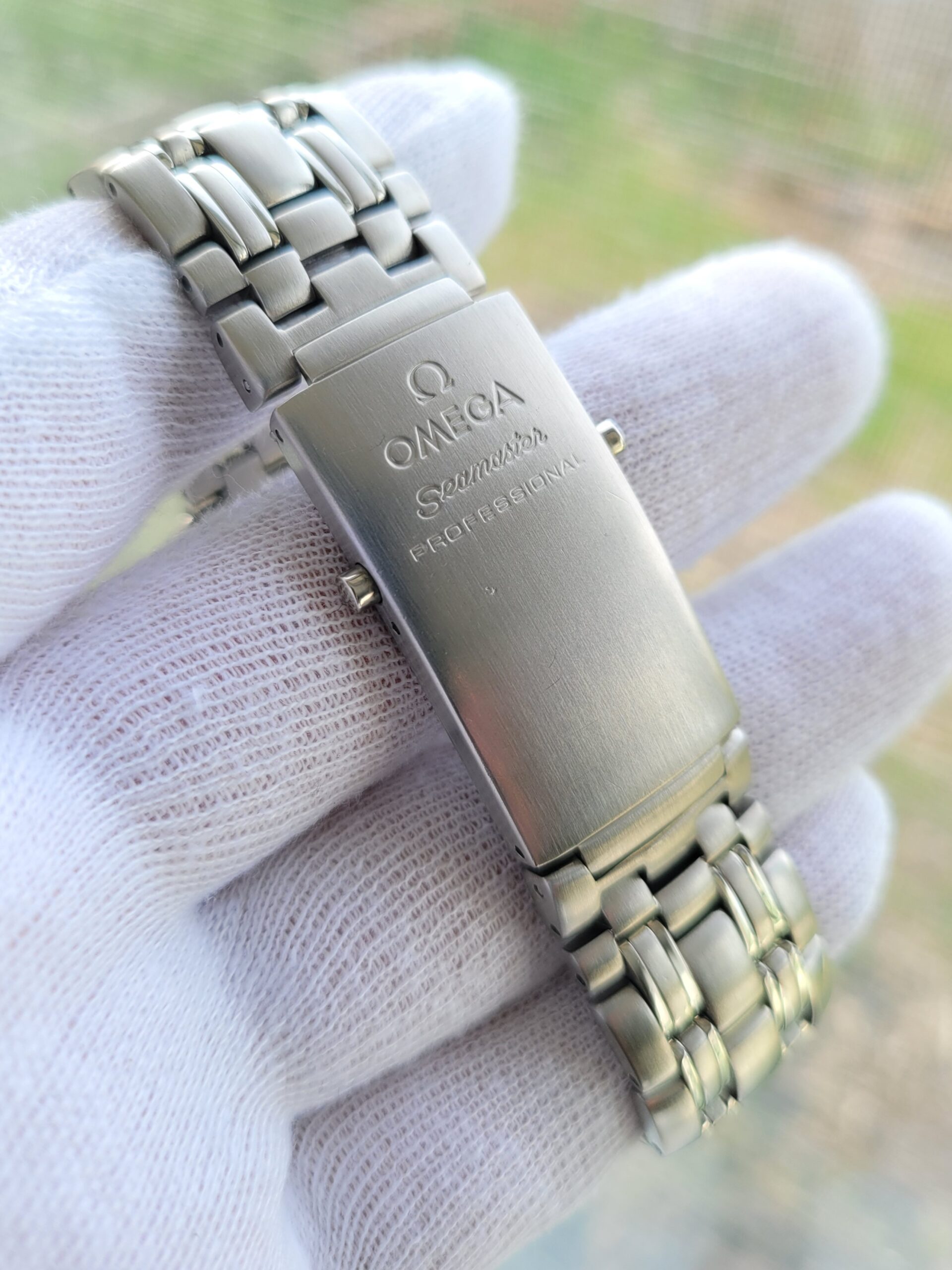Omega 1500R watch bracelet clasp 